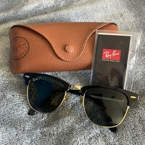 Ray Ban RB 3016 Clubmaster Classic Black On Gold, polarized.